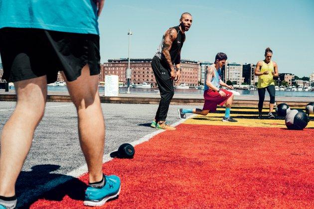 安德玛健身手套怎么样_安德玛手套怎么清洗_安德玛手套真假辨别