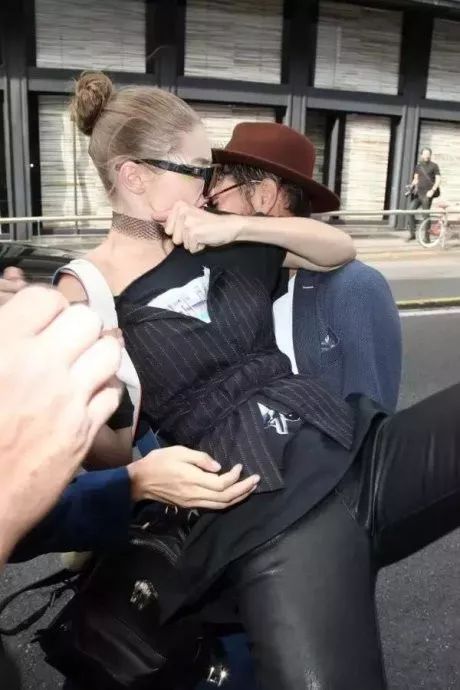 kaiyun下载app下载安装手机版 网红运动Boxing拳击入门 手把手教你选装备！