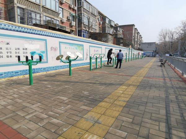 健身要带手套吗_健身带的手套_手套健身带要戴多久