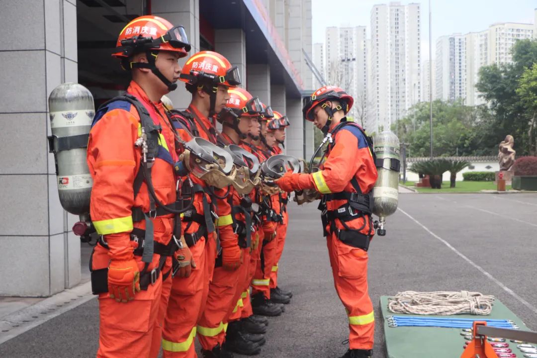 三人站综合训练器_三人站综合训练器安装视频_三人站综合训练器使用方法