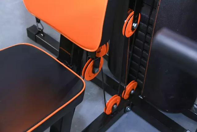 三人站健身器材使用图解_三人站综合器械怎么用_三人站综合训练器安装