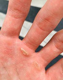 健身手套需要戴护腕吗_健身要带手套吗_健身带的手套