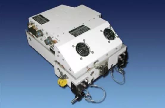 三人站综合训练器使用方法_三人站综合训练器安装_三人站综合器械怎么用