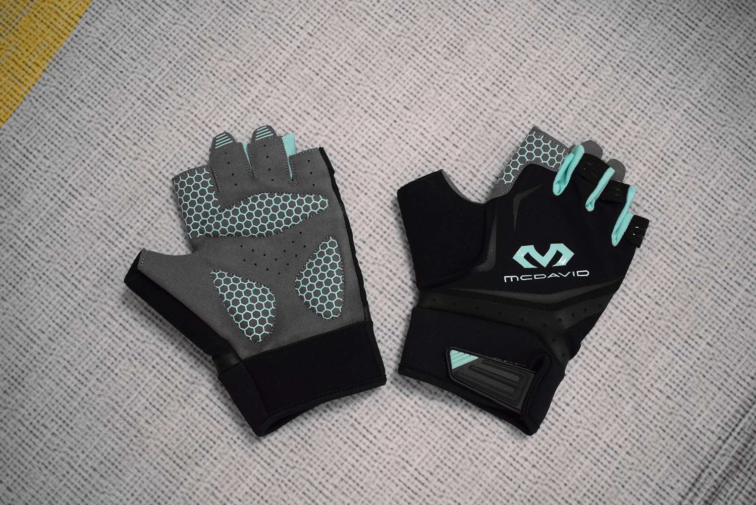 开元棋盘app官方版下载_开元棋盘app官网版下载-跑跑车 撸铁戴手套，你以为只是为了防止磨出老茧？