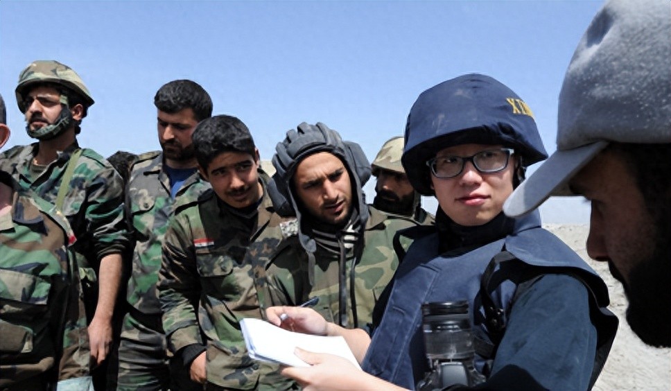 央视战地记者_央视战地记者_央视战地女记者