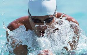 初学者怎样学游泳 简单六步骤快速学会游泳