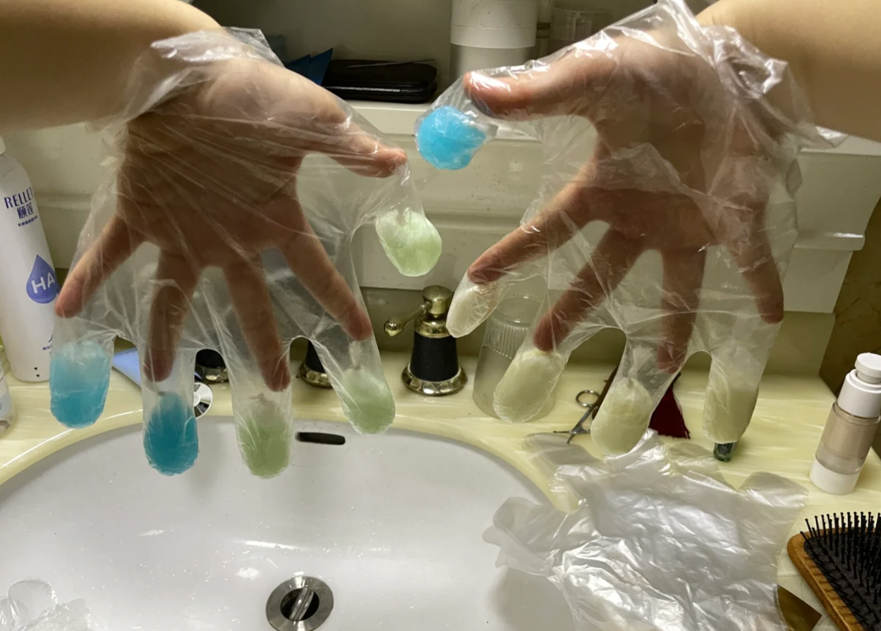 手套味道健身有效果吗_健身手套发臭_健身手套有味道