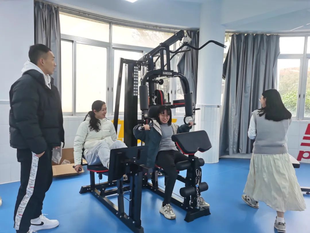 史密斯机综合训练器安装视频_史密斯机综合训练器哪个牌子好_综合训练器 史密斯机