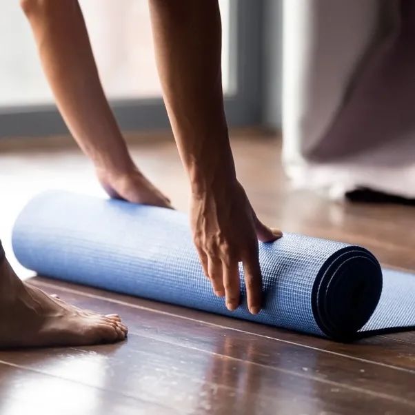 手套健身选择什么材质_健身手套选择大一点还是小一点_健身手套怎么选择