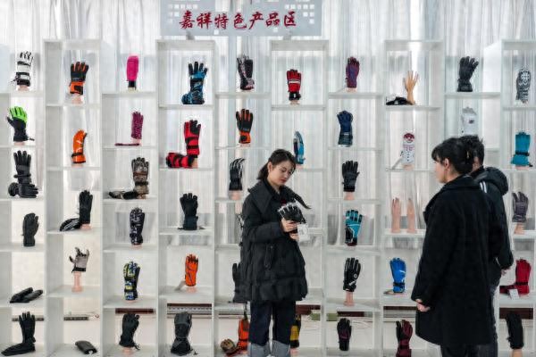 开元ky888棋牌官方版 全国八成出口滑雪手套来自这个县——山东嘉祥手套产业采访记