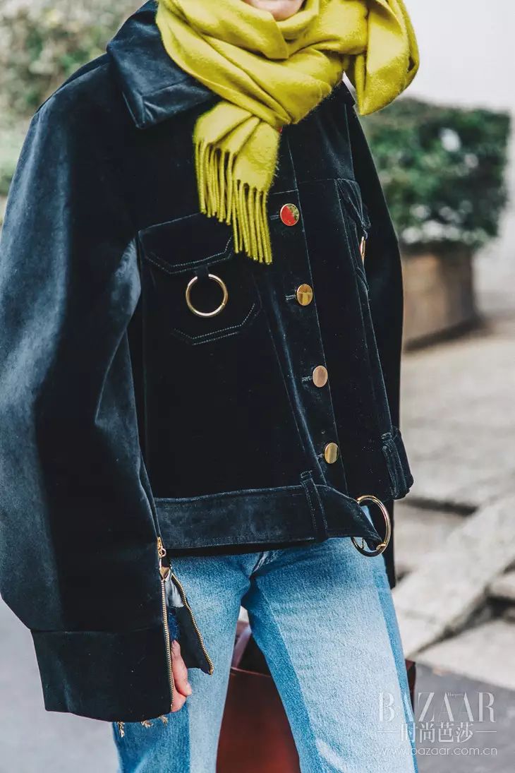 戴手套健身还是起茧_健身戴不戴手套_戴手套健身还会磨出茧子吗