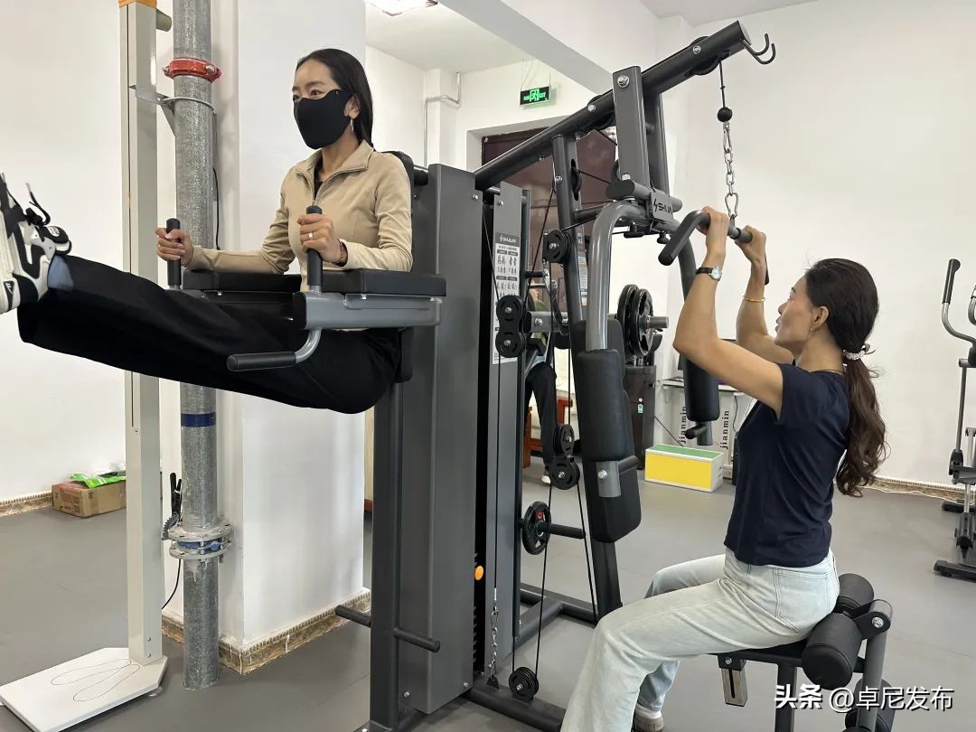 综合训练器注意事项_综合训练器训练计划_多功能综合训练器