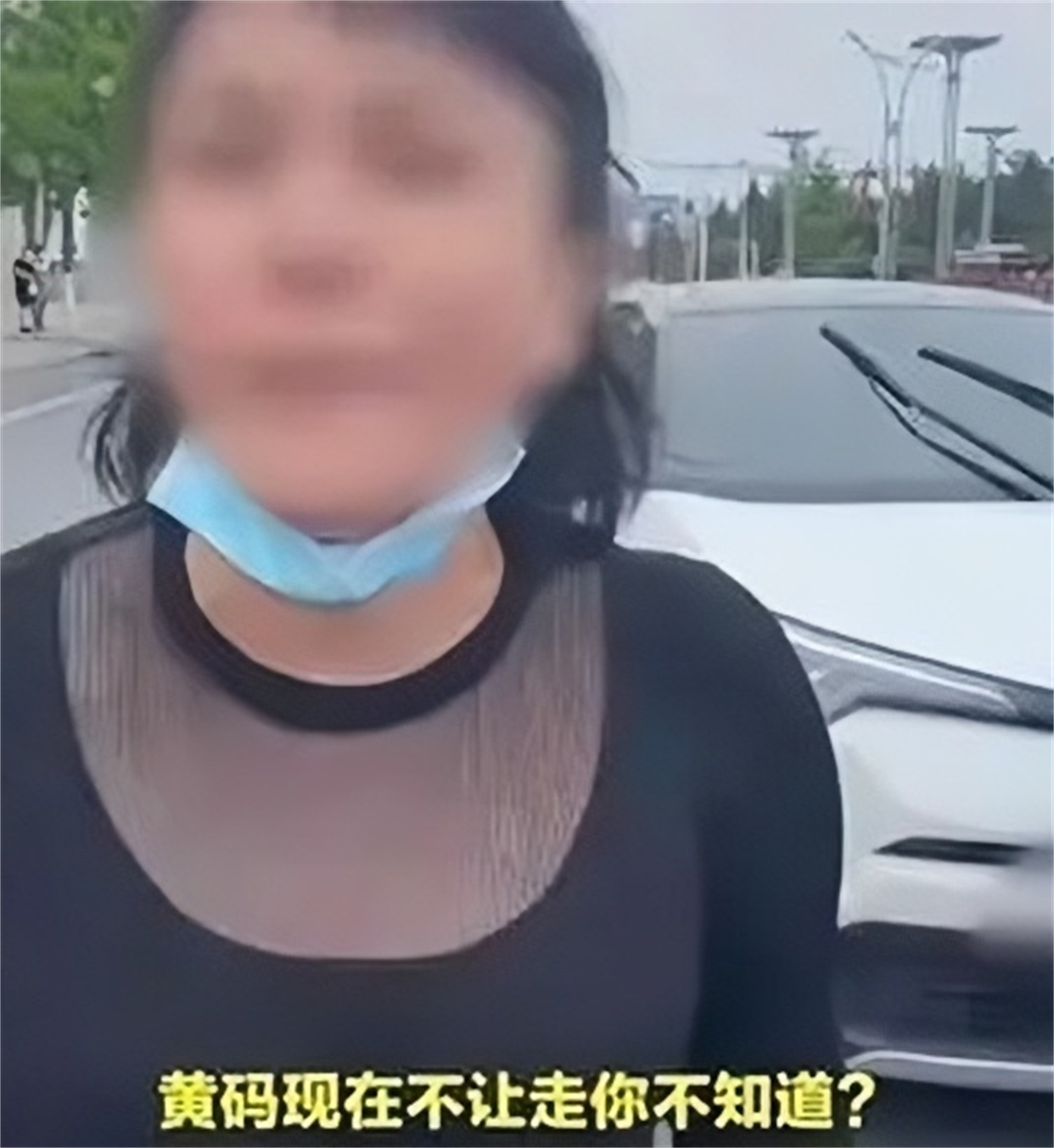 碰瓷被揍视频_暴打碰瓷的视频_碰瓷挨揍视频