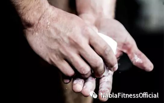 健身护腕手套_带护腕的健身手套_手套健身护腕图片