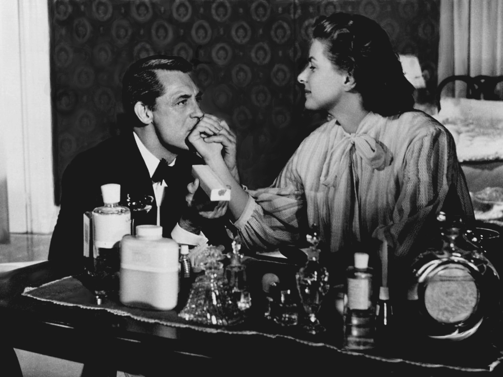 新闻电影题材分析_新闻电影有哪些_新闻题材的电影