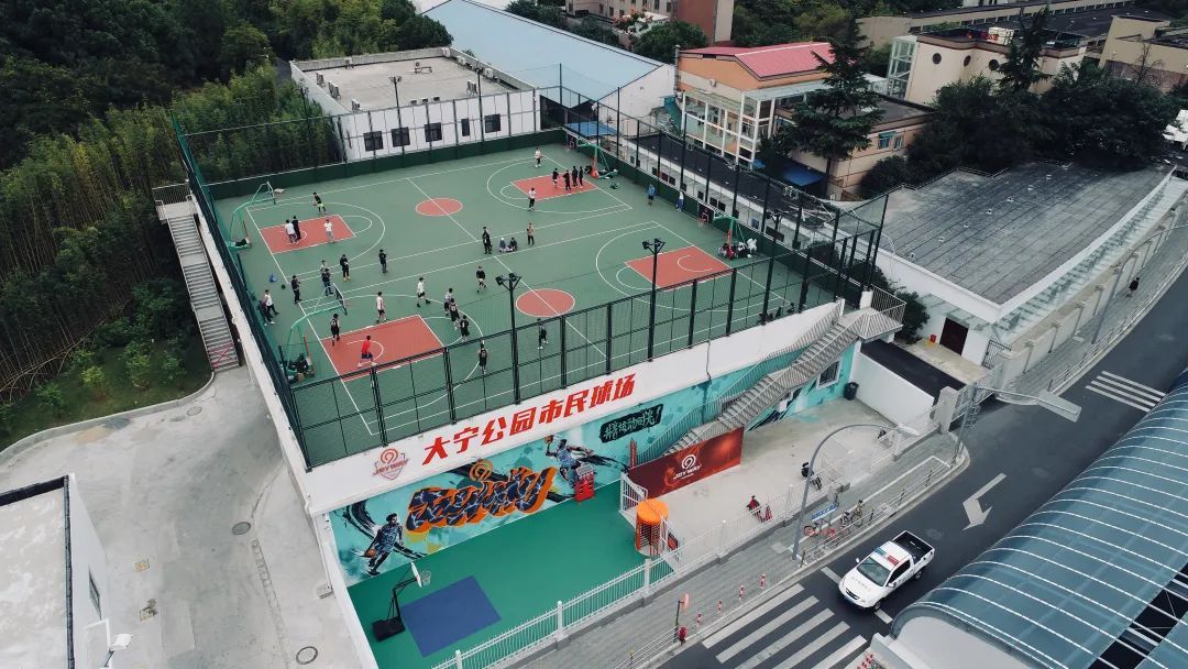 飞鸟训练器肌肉示意图_飞鸟器材标准姿势_大飞鸟综合训练器