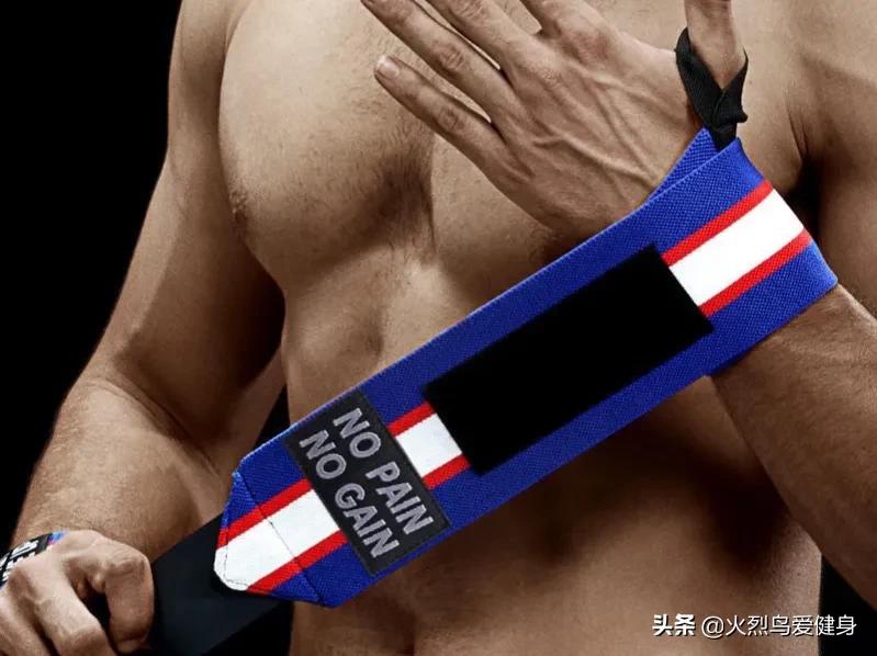 健身需要带手套吗_健身带的手套_健身手套有必要买带束带的么