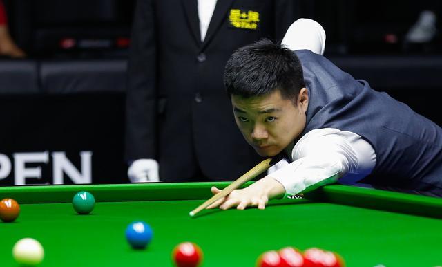 丁俊晖6库解球技巧_斯诺克绝境中的冷静应对_斯诺克练习