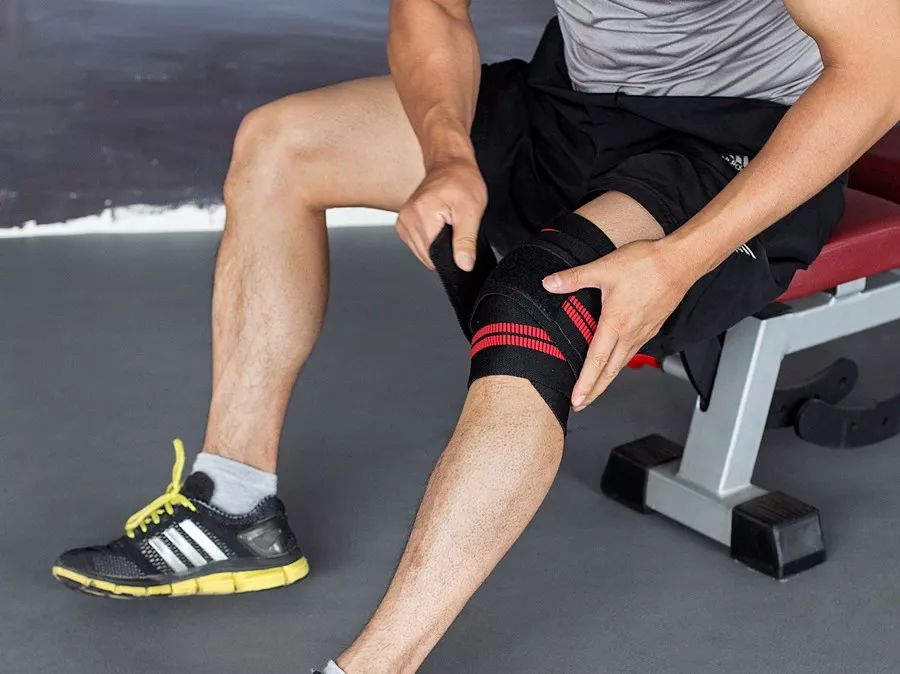 健身护腕手套_手套健身护腕图片_手套健身护腕怎么戴