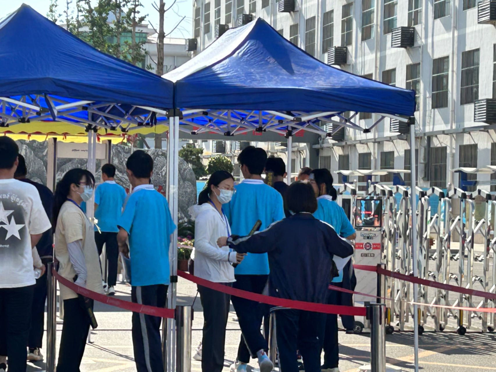 定语从句which练习_定语从句中which怎么翻译_定语从句which用法