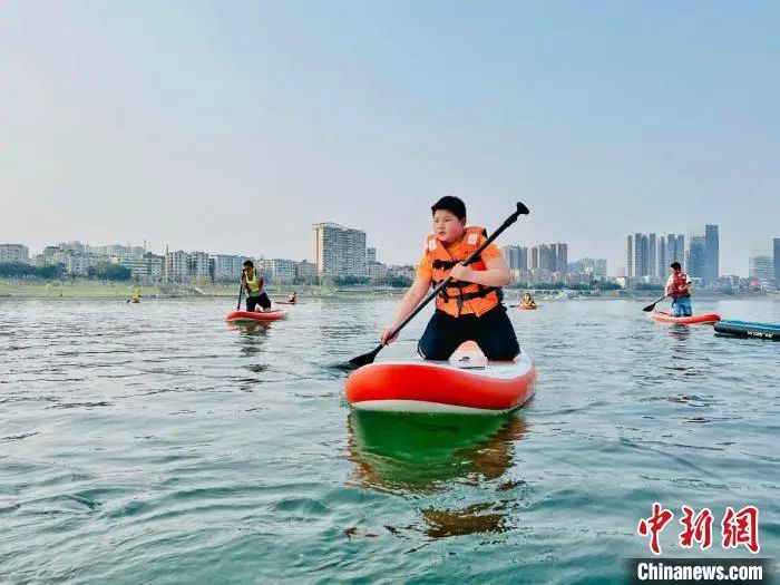 安德玛手套真假辨别_安德玛棒球手套_安德玛健身手套怎么样