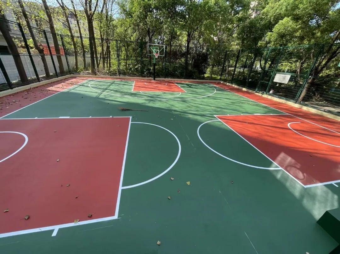 社区健身器材使用方法_椭圆机使用方法_五人站综合训练器安装