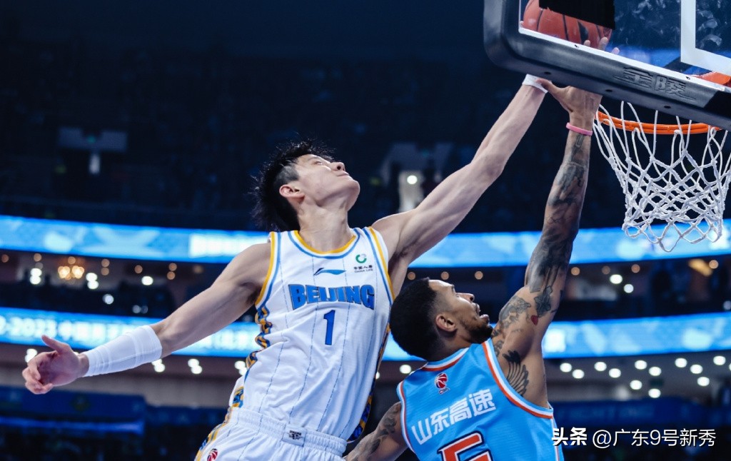 CBA球员跳高数据对比_CBA球员身高臂展数据对比_篮球练习弹跳