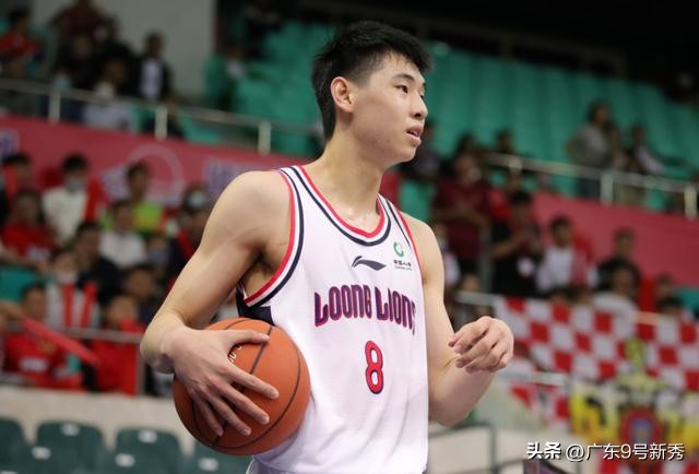 CBA球员跳高数据对比_篮球练习弹跳_CBA球员身高臂展数据对比