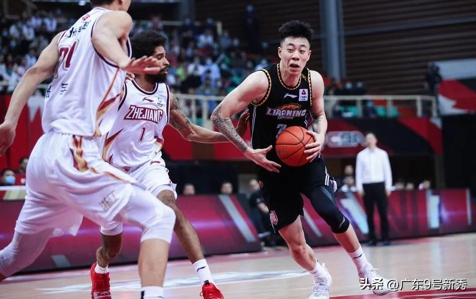 篮球练习弹跳_CBA球员跳高数据对比_CBA球员身高臂展数据对比