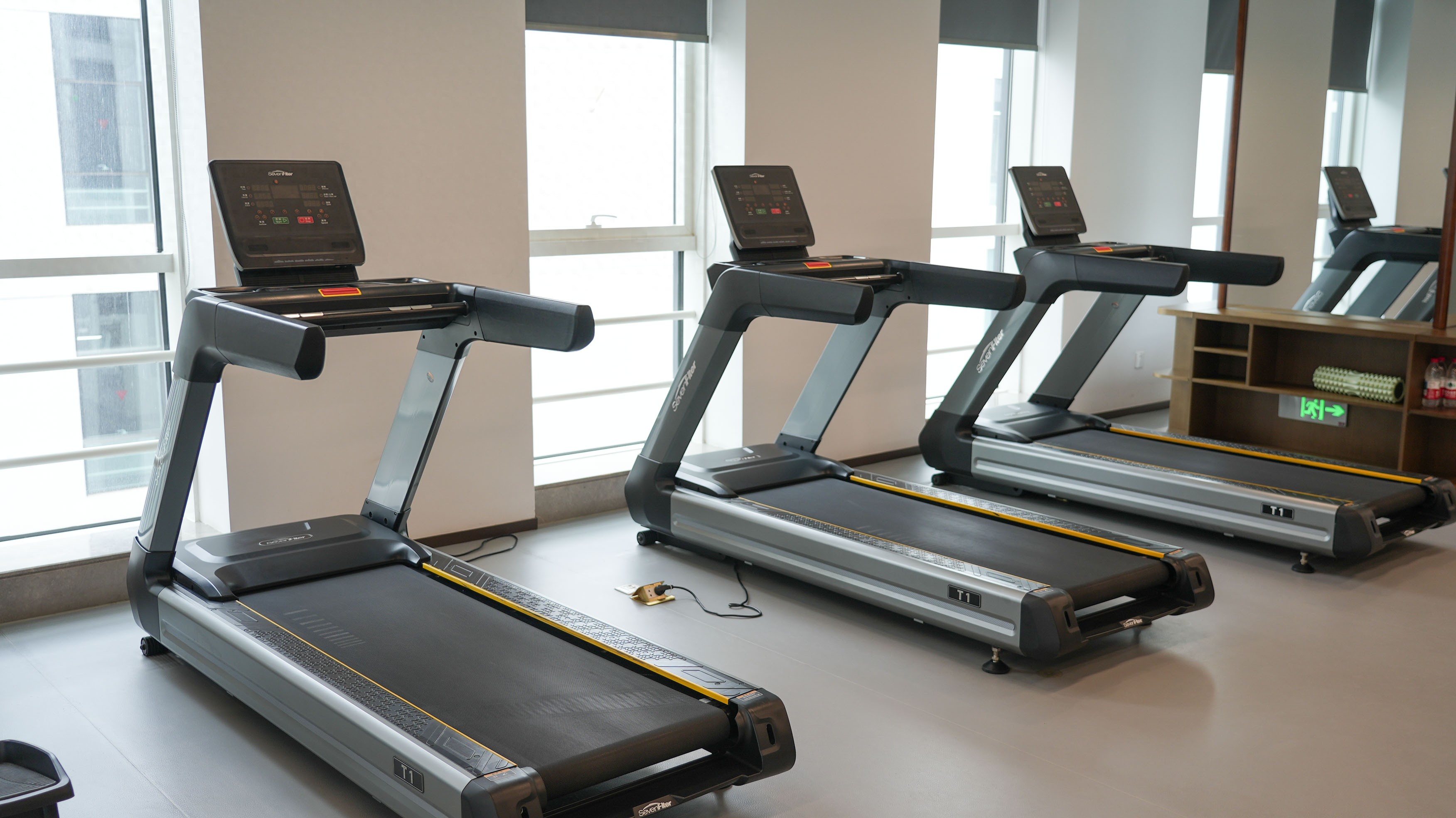 综合力量训练器_商用健身空间解决方案_企事业单位健身配套服务商