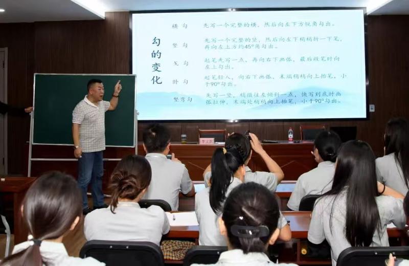 澳门管家一肖一特中下一期预测 埇桥区博睿学校开展硬笔书法基本功专项培训
