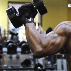 新奥天天彩最精准大全 NBA球员如何增强手腕力量？看看詹姆斯加内特怎么做就明白了！